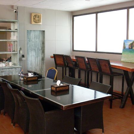 The Taksim Patong Beach Hotel מראה חיצוני תמונה