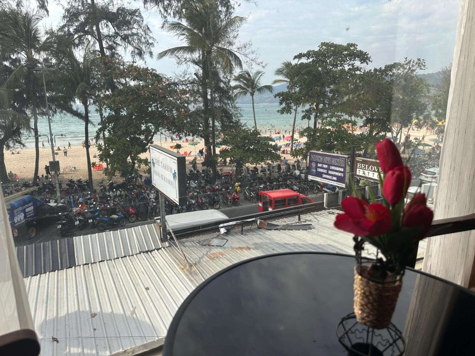 The Taksim Patong Beach Hotel מראה חיצוני תמונה