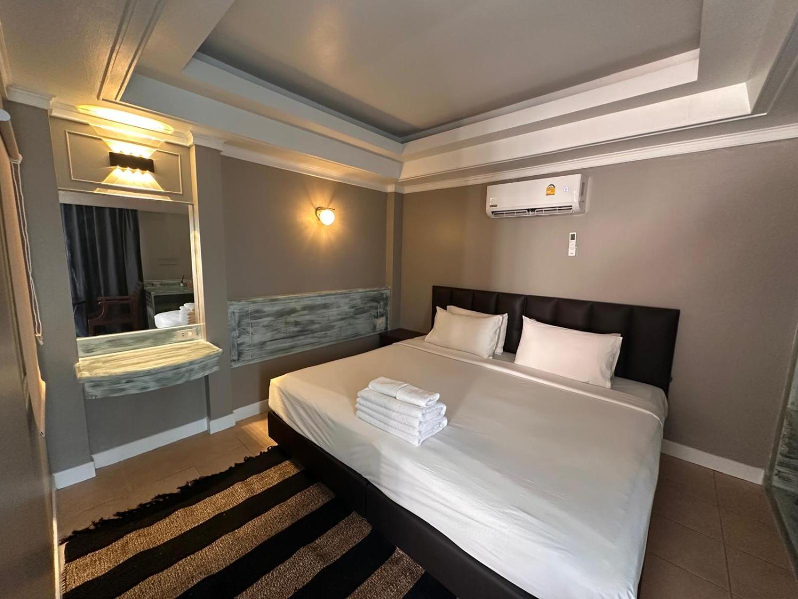 The Taksim Patong Beach Hotel מראה חיצוני תמונה